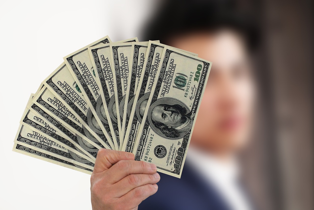 businessman-money-dollar